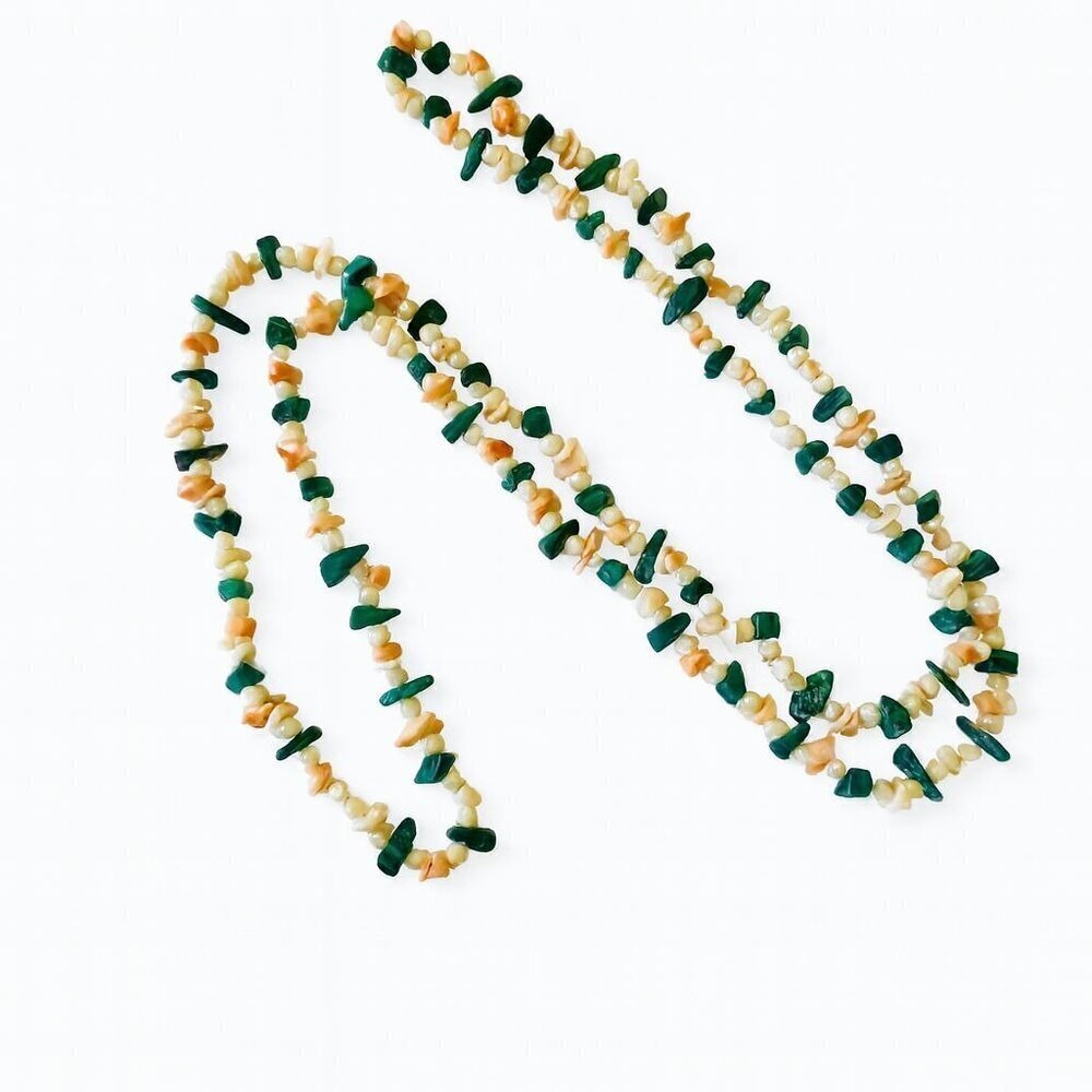 Vintage Multi Gemstone Necklace – Malachite, Coral & Mother of Pearl Chip Beads - Picture 4 of 8